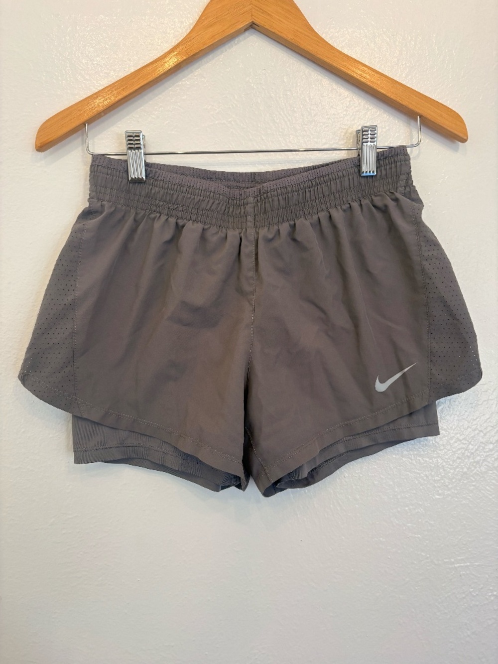 Nike Dri-Fit Grey Running Shorts Sporty Sz Small